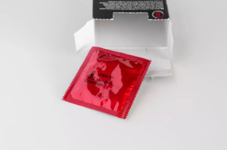 夫妻间安全套使用率偏低