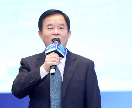 广州市第八人民医院院长尹炽标教授做大会精彩致辞